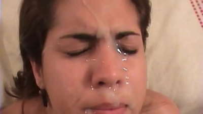 Ihe na-akpali agụụ mmekọahụ nymphet