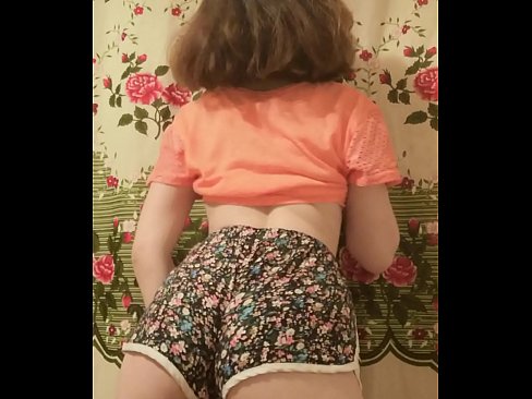 ❤️ Nwa ọhụrụ sexy na-eyipụ uwe mkpirisi ya na igwefoto ️❌ Mmekọahụ mara mma na%ig.tube-sexer.ru ❌❤