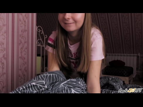 ❤️ Blondie na-aṅụ BFF ya nke ukwuu wee nweta ọnụ n'ọnụ ya ️❌  Mmekọahụ mara mma na%ig.tube-sexer.ru ❌❤